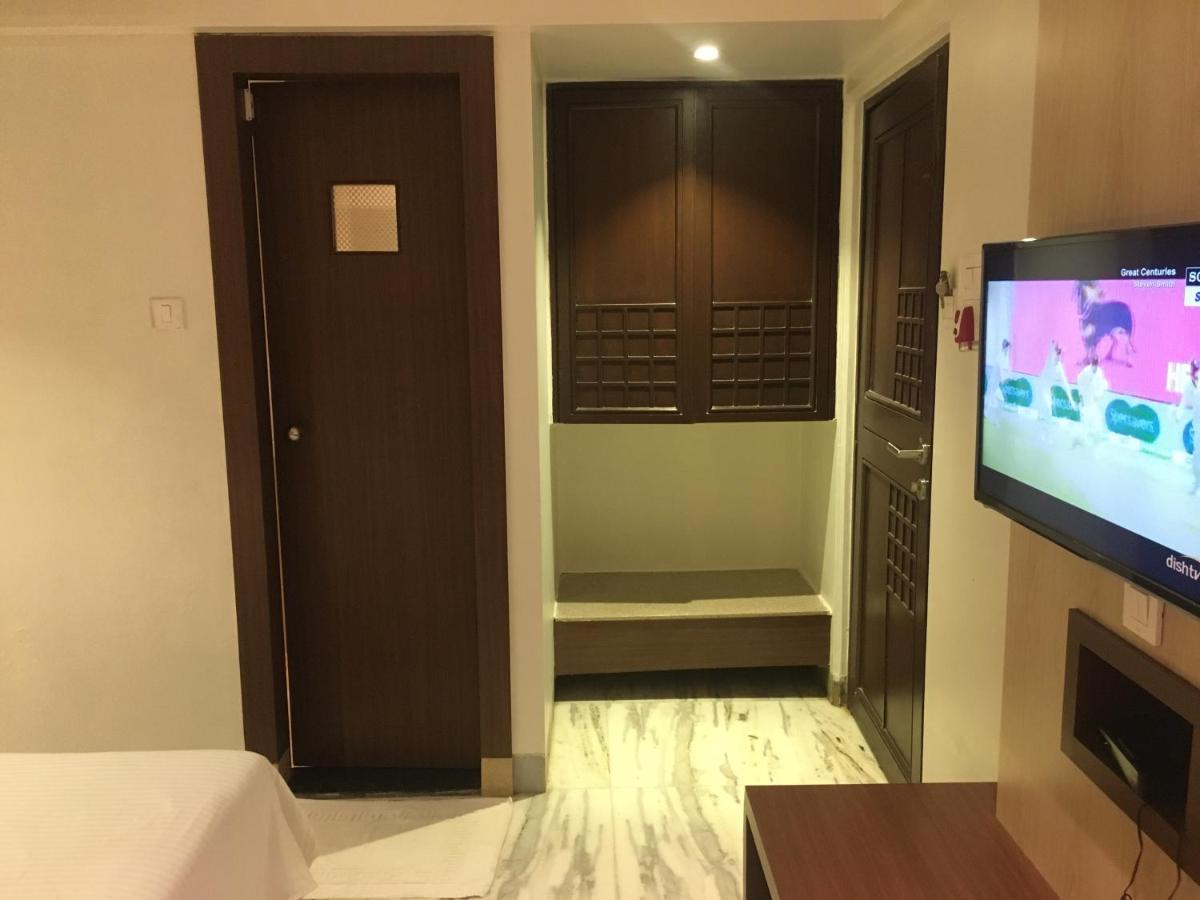 Вилла Pravasi Residency Тхане Экстерьер фото